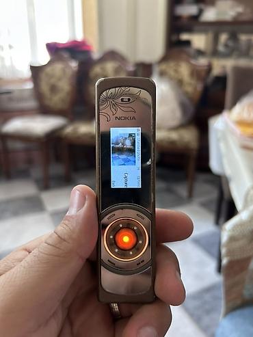 hope 8800: Nokia < 2 GB Memory Capacity, rəng - Qızılı, Düyməli — 1