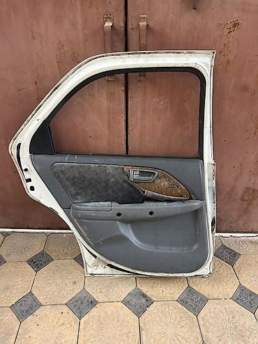 Двери и комплектующие: Дверь Задняя левая Toyota, Б/у, Оригинал at lalafo.kg — 10 Двери и комплектующие: Дверь Задняя левая Toyota, Б/у, Оригинал — 10