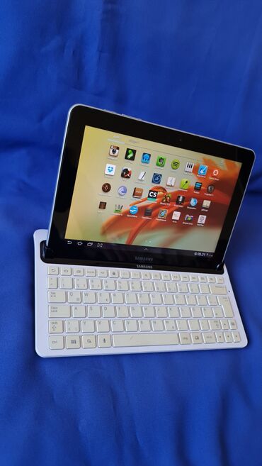 Tableti: Samsung Galaxy Tab A – 8.0 inča, beli + futrola sa tastaturomI jos — 68