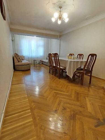 yasma: Bakı, Yasamal, 3 otaqlı, Köhnə tikili, m. İnşaatçılar, 90 kv. m — 2