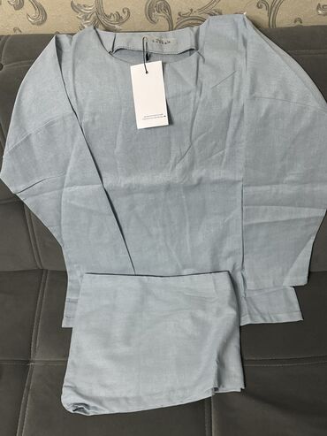 стильные пижамы: Женская пижама с штанами, новый Размер С. Только этот есть