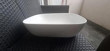 Slavine: LAVABO SA SLAVINOM | Kao nova, cena za lavabo sa slavinom. Zadnja — 2