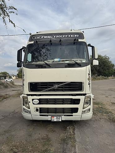 вольво тандем: Тягач, Volvo, 2004 г., Самосвал — 1