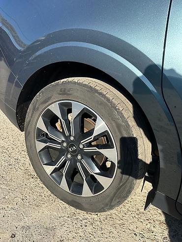 Kia: Kia Carnival: 2021 г., Автомат, Минивэн — 7