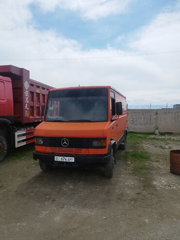 Легкий грузовой транспорт: Легкий грузовик, Mercedes-Benz, Стандарт, Б/у