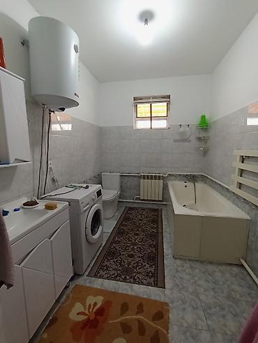 Продажа коттеджей и домов: С р о ч н о Продается 🏠 ближе Ошскому рынку находится жилмассиве Колмо — 3
