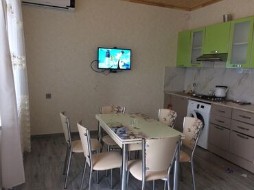 Günlük kirayə evlər: 200 kv. m, 5 otaqlı, Artezian quyusu, Su, Kanalizasiya — 12