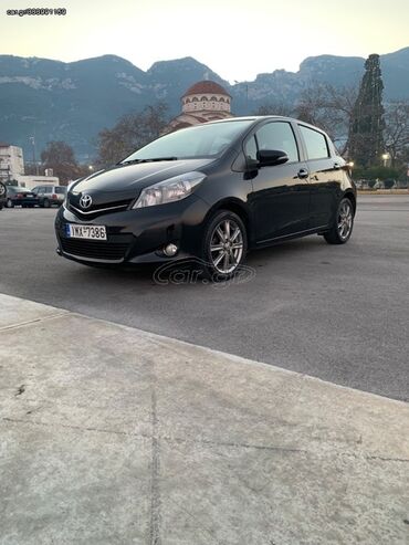 Toyota: Toyota Yaris: 1.3 l. | 2013 έ. Χάτσμπακ — 2
