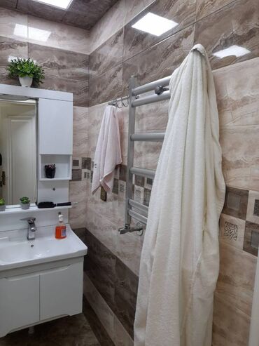 Uzunmüddətli kirayə mənzillər: Xətai rayonu,Əhmədli metrosu Coffemaniyanın arxasinda yerləşən9 — 6