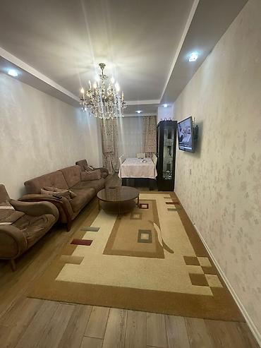 gencede kireye ev: Sumqayıt şeher 9 mk 5/2 mertebesi 4 otaq.Alman parkina yaxın.orta — 2