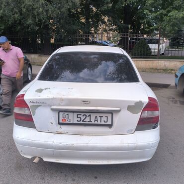 дево матис: Daewoo Nubira седан, белый цвет, номер 01 KG 521 ATJ. Основные
