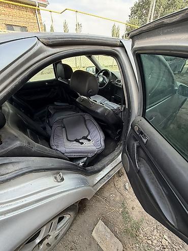 авто ярис: Volkswagen Bora: 2000 г., Механика, Седан — 5