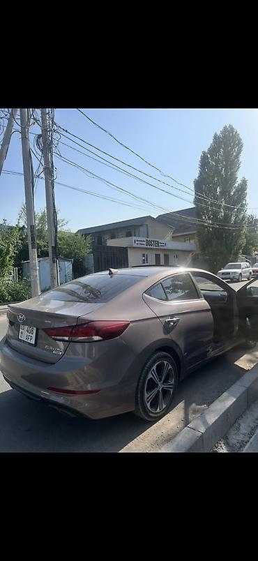 Продажа авто: Hyundai Elantra: 2018 г., Бензин, Седан — 3