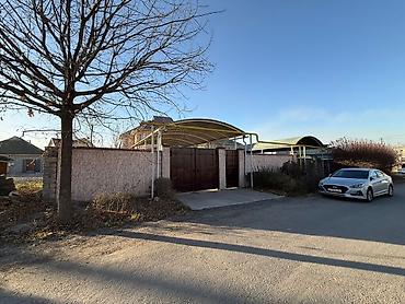 Продажа коттеджей и домов: Продается Участок с домом по Первой линии ! 🏠Дом 200квМ (2этажа) — 4