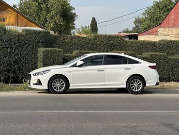 продаю гетс: Hyundai Sonata: 2018 г., 2 л, Автомат, Газ, Седан