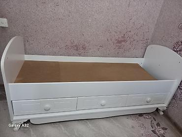Mebel: Oğlan və qız üçün, İşlənmiş, Çarpayı, Bazalı, Matras ilə, Siyirməli — 1