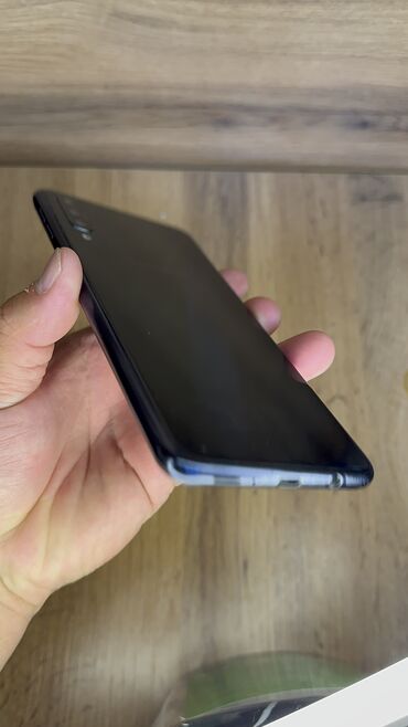 Мобильные телефоны и аксессуары: Samsung A7, Б/у, 64 ГБ