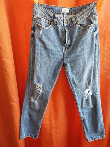 женские джинсы с вышивкой: Бойфренд