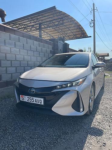 Транспорт: Toyota Prius: 2017 г., 1.8 л, Вариатор, Гибрид, Лифтбек — 3