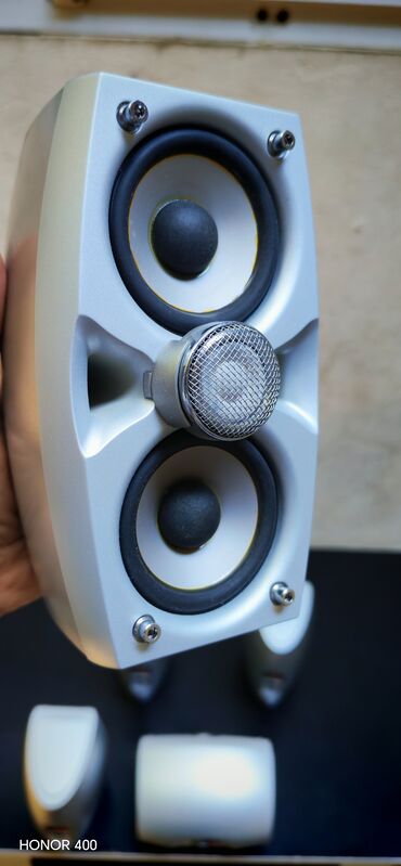 Dinamiklər və kolonkalar: Yeni Sony Kolonka, Növ - Smart, rəng - Gümüşü — 10