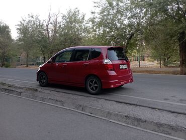 авто с последующим выкупом фит: Honda Fit: 2001 г., 1.5 л, Вариатор, Бензин, Хетчбек