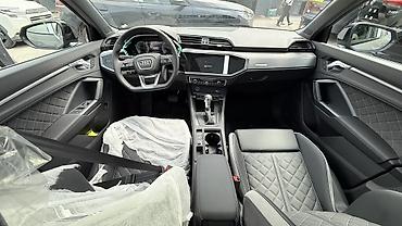argb controller: Audi Q3: 2026 г., 1.5 л, Автомат, Бензин, Кроссовер — 7