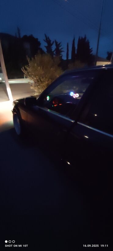 BMW: BMW 525: 2.5 l | 1995 il Sedan — 19