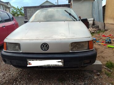год 1989: Volkswagen Passat: 1989 г., 1.8 л, Механика, Бензин