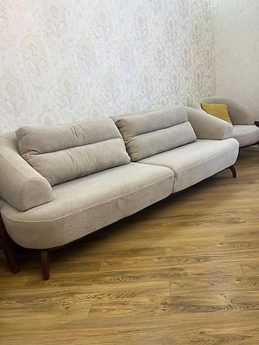 divan kreslo 2019: Cəmi 5 ay istifadə olunub, çox səliqəli vəziyyətdədir. Qubkasi ve — 6