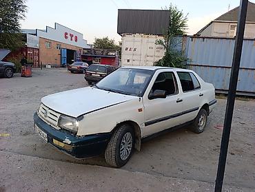 runx alex: Volkswagen Vento: 1994 г., 1.8 л, Механика, Седан — 4