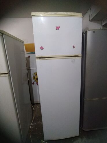 Soyuducular: Məhsul: Soyuducu Təsvir: - Aşağı hissəsi soyuducu, yuxarıda kiçik — 10