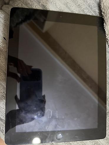 mini ipad: Apple iPad planşet - Gümüş rəngli alüminium korpus, ön hissədə şüşə — 2