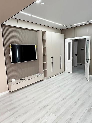 эмиль: 1 комната, 49 м², Элитка, 8 этаж, Свежий ремонт — 1