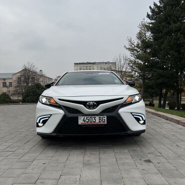 камре: Toyota Camry: 2018 г., 2.5 л, Типтроник, Бензин, Седан