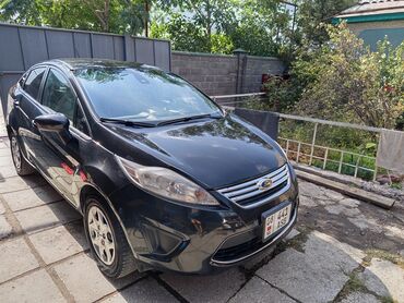 Ford: Ford Fiesta: 2010 г., 1.6 л, Механика, Бензин, Седан — 3