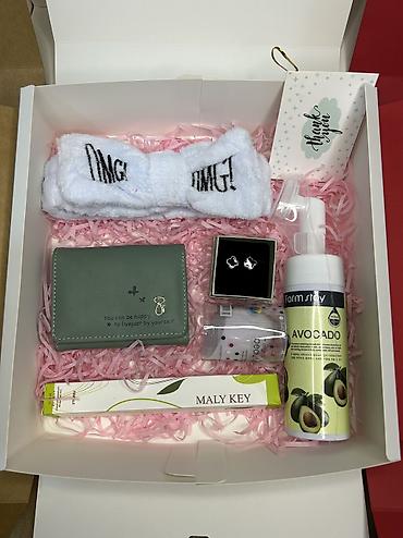 Подарочная упаковка: Подарочные наборы к 8 Марта в декоративных коробках🎁 Порадуйте своих — 20