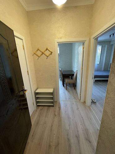 Uzunmüddətli kirayə mənzillər: Xəzər rayonu, Buzovna qəsəbəsi, Zağulba Mallın arxası, 7 mərtəbəli — 10