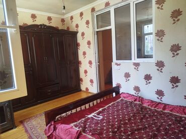 квартира баку аренда: Məhəmmədi dairəsi Arraz marketin yanında 2 otaqlı ev kirayə verilir