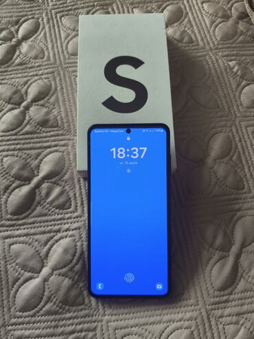 poco c6: Samsung Galaxy S21 FE, Колдонулган, 256 ГБ, түсү - Кара, 2 SIM, eSIM