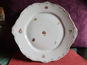 Stare vaze i dekor: Tanjir Hollohaza iz 1949 do 1970.godine. madjarski porcelan za — 1