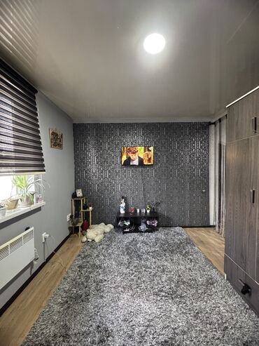 дом дордой келечек: 2 комнаты, 40 м², Общежитие и гостиничного типа, 2 этаж, Косметический ремонт