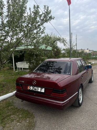 Mercedes-Benz: Продаю Мерс w124 год выпуска 1991, обьем двигателя 2.3 инжектор