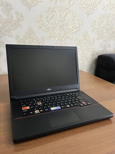 компьютер в аренду: Ноутбук, Fujitsu, 16 ГБ ОЗУ, Intel Core i5, 15.6 ", Б/у, Для несложных задач, память SSD