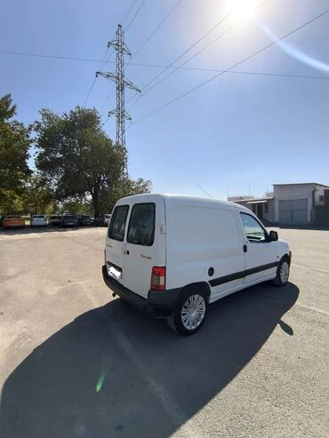 рено канго: Peugeot Partner: 2010 г., 1.4 л, Механика, Бензин, Фургон