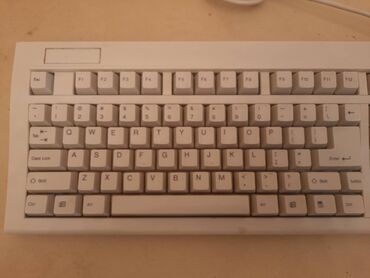 Tastature: Stara,retro tastatura sa din konektorom — 2