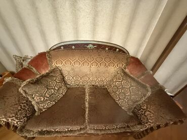 Qonaq otağı dəstləri: İşlənmiş — 9