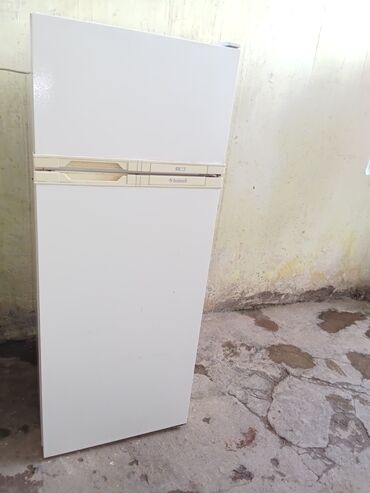 Aspiratorlar: 2 qapılı Indesit Soyuducu Satılır, rəng - Ağ