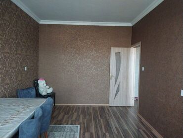 Uzunmüddətli kirayə mənzillər: Qaraçuxur qəsəbəsində 146 nömrəli tam orta məktəbin yaxınlığında — 2