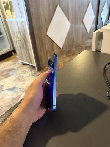 iphone 14 dubai: IPhone 13, 128 GB, Göy, Face ID — 3