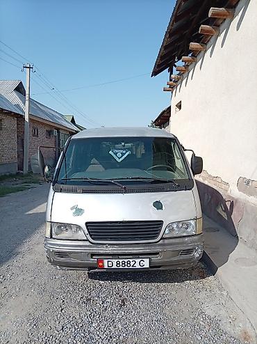 kirgiz auto: Ssangyong Istana: 2000 г., Бус — 1